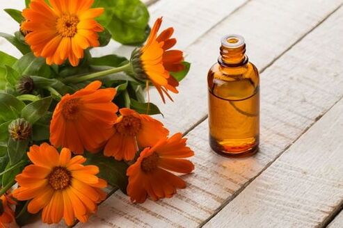 Calendula Tinktur ass en einfacht Mëttel fir d'Behandlung vun Osteochondrose